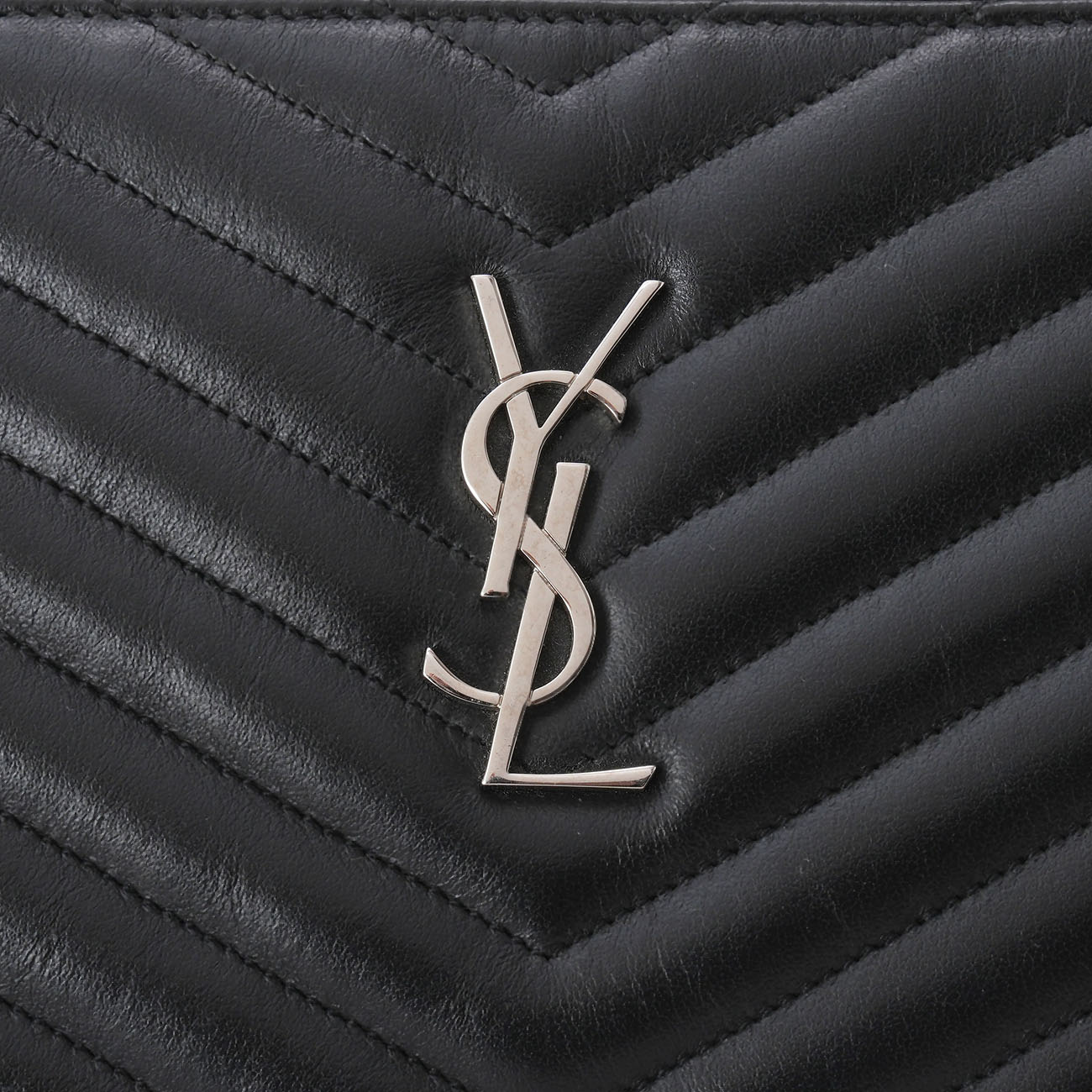 YVES SAINT LAURENT(USED)생로랑 모노그램 클러치